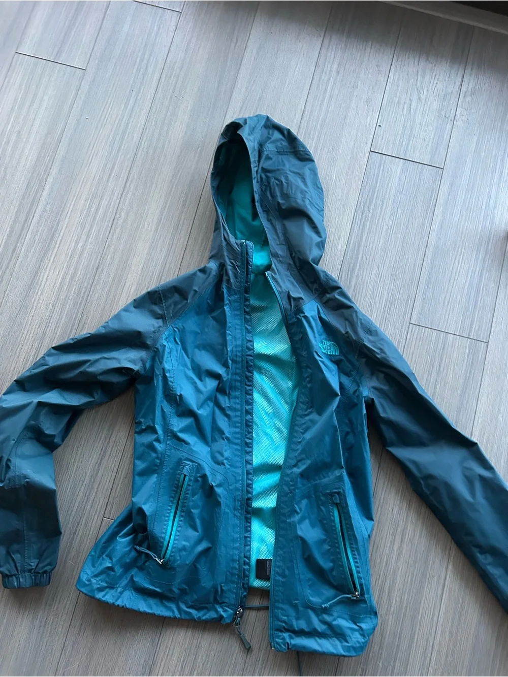 The North Face hooded rain jacket - Picture 1 of 4